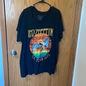 New Without tags Torrid size 5 Led Zeppelin t-shirt